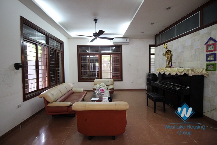 Modern detached villa rental in Tay Ho